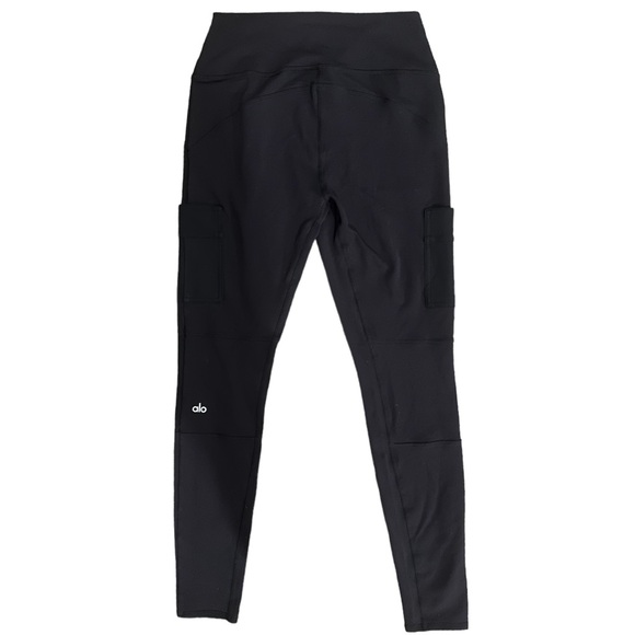 ALO Yoga High-Waist Cargo Leggings - Picture 7 of 9